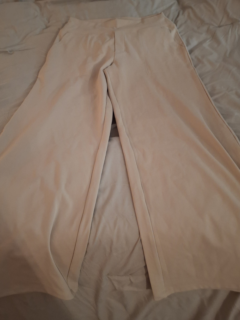G4Free Womwn's Beige Wide-Leg Pull-On Yoga Pants - Picture 2 of 9